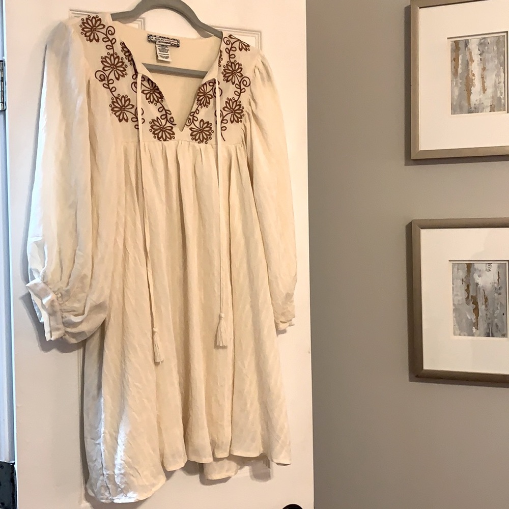 Western-Style Flowy Dress